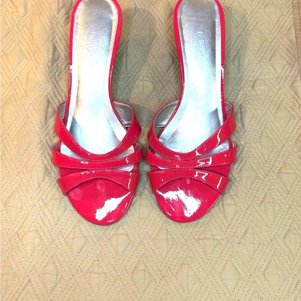 Talbots Patent Leather Slide Sandals. 7.5 Hot Pink